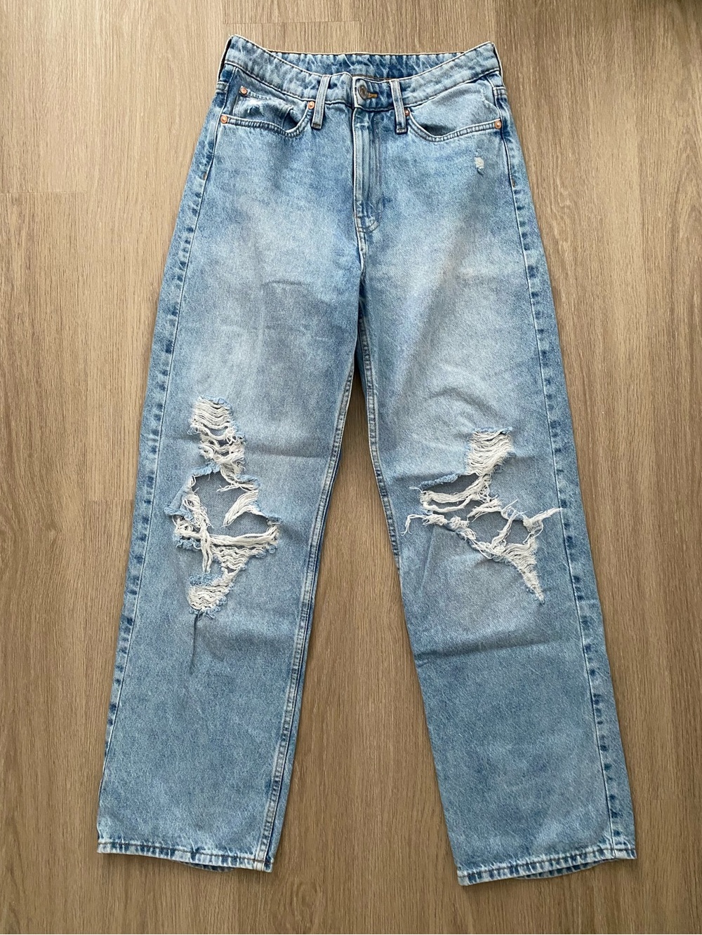 H&M | Loose Straight Jeans